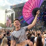 Éventail Festival « Queen » Rose-Violet Galaxie Paillettes – Rave & Pride – Affichage 4