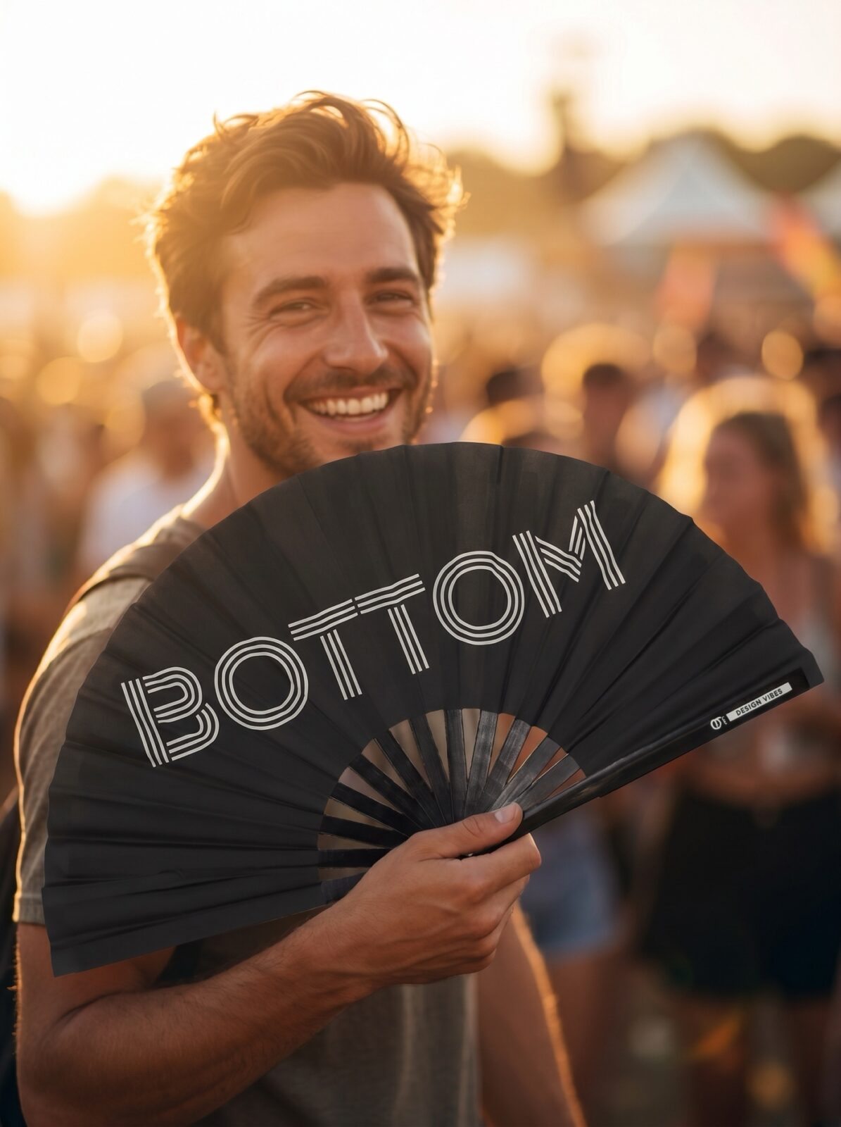 Éventail Festival « BOTTOM » en noir – Accessoire Pride & Rave – Affichage 3