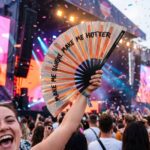 Festival Fan « MAKE ME SWEAT » holographique or rose – Rave – Affichage 4
