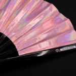 Festival Fan holographique rose, accessoire Pride irisé, Affichage 10