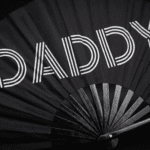 Festival Fan « DADDY » en noir, accessoire Rave et Pride, Affichage 6