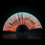 Festival Fan « I only fuck with magic » en cuivre holographique pour les Raves et les festivals, Affichage 1
