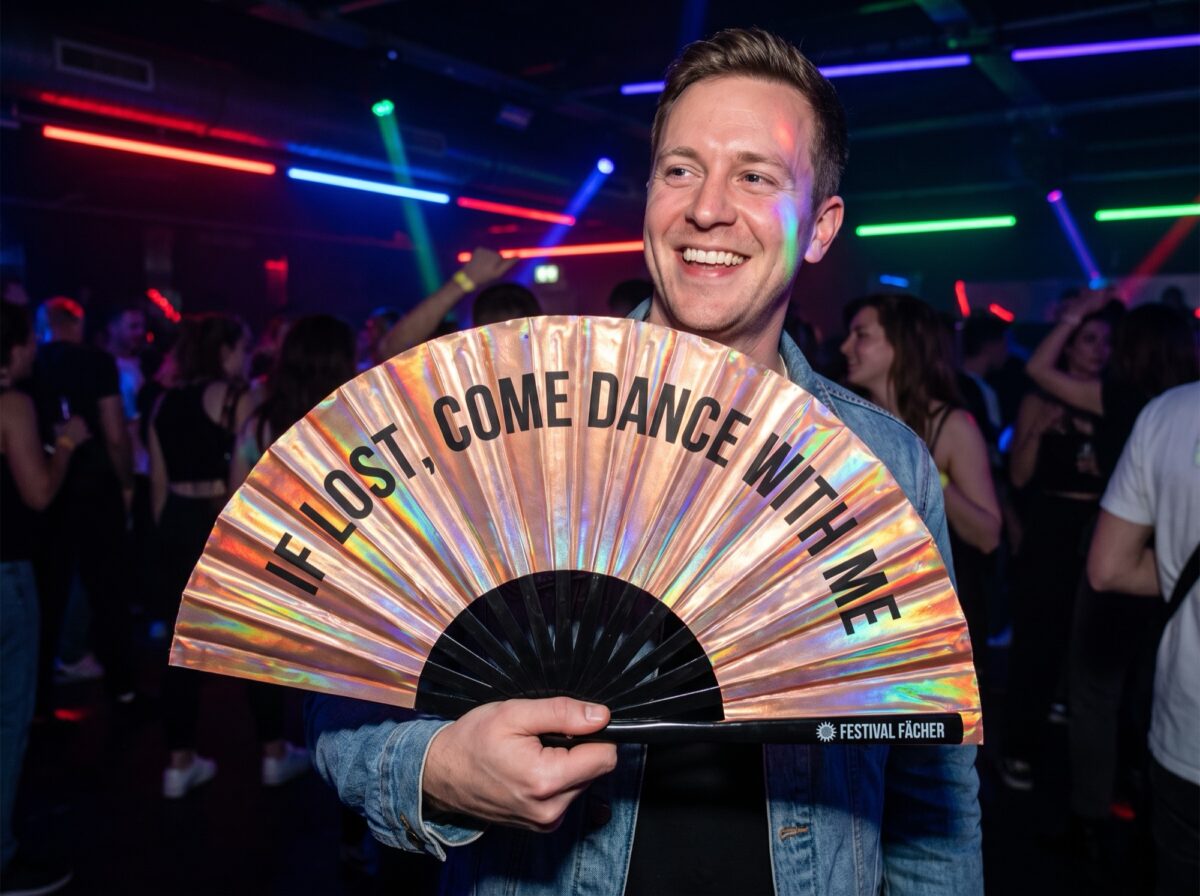Festival Fan « IF LOST, COME DANCE WITH ME » en cuivre holographique pour les festivals et les Raves, Affichage 2