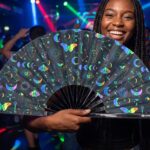 Festival Fan « Lune & Papillons arc-en-ciel » sur fond noir, pour les festivals et le style bohème, Affichage 2