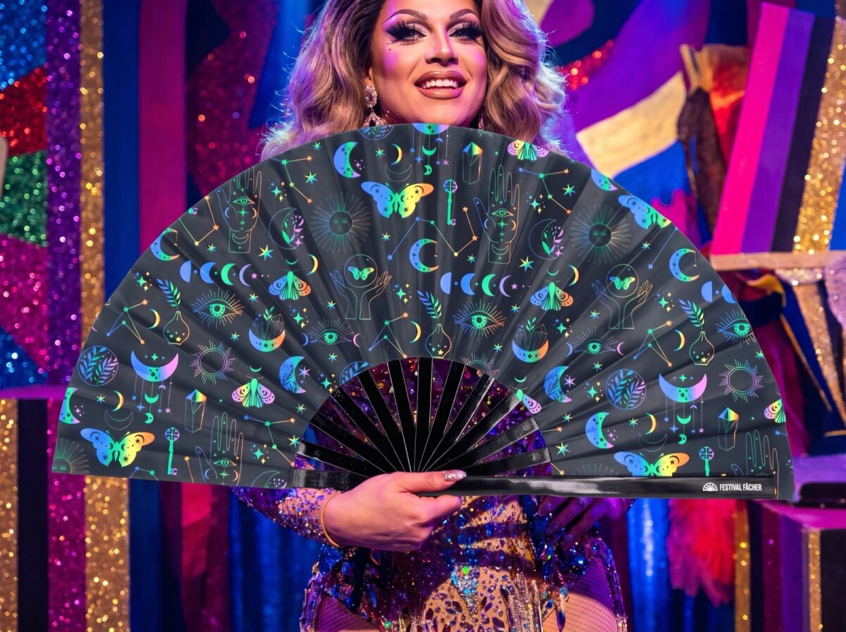 Festival Fan « Lune & Papillons arc-en-ciel » sur fond noir, pour les festivals et le style bohème, Affichage 5