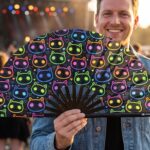 Festival Fan « Chats néon » noirs pour les Raves et les festivals, Affichage 3
