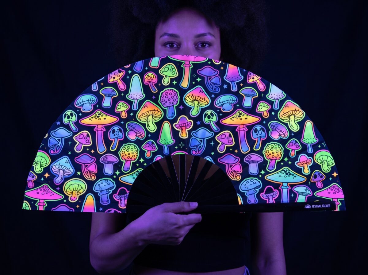 Festival Fan « champignons fluo » à l&rsquo;aérographe, noirs, pour Goa et psytrance Rave (UV)